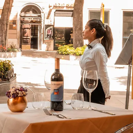 Hotel Via Veneto 4*